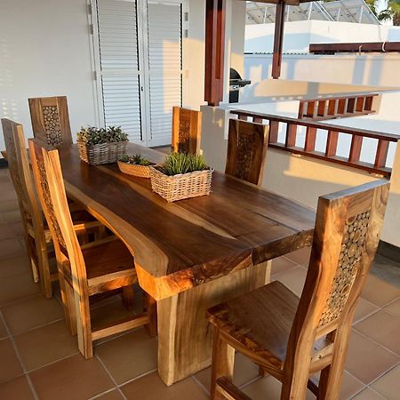 Villa Dedalos - A Luxury Large Villa With A Heated Pool In Puerto Calero Bagian luar foto